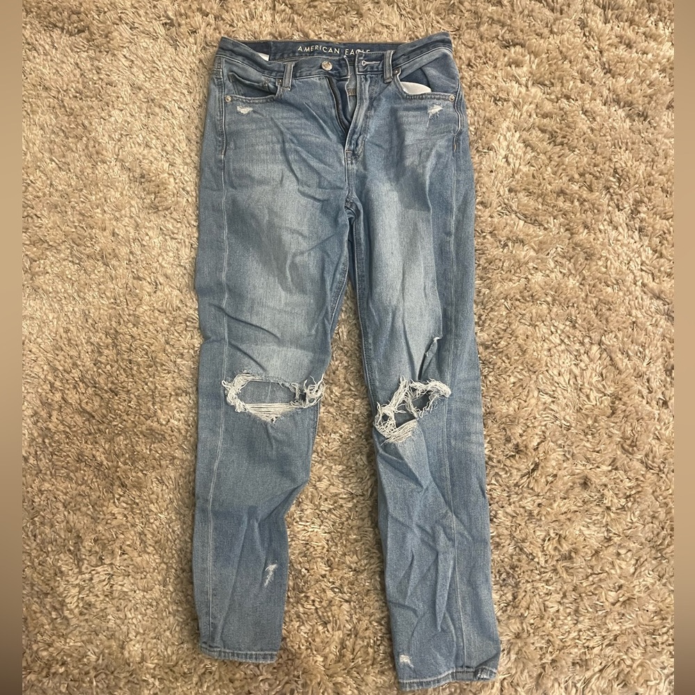 american eagle mom jeans